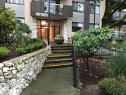 Pelicanstay in Burnaby