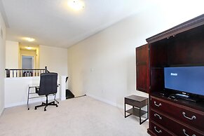 Executive Suite at Brampton House