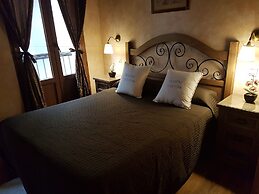 Hostal Segovia