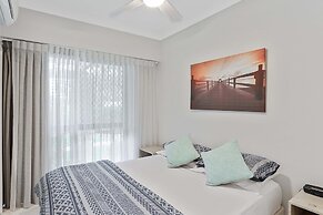 De Ville Apartments