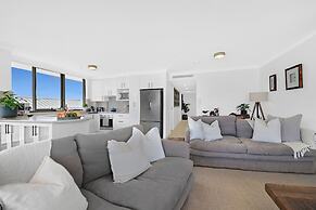 Albatross North Apartments