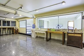 OYO 928 Leaf Hostel
