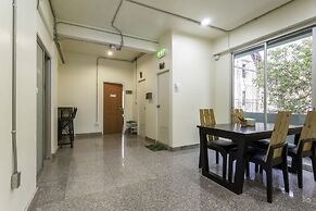 OYO 928 Leaf Hostel