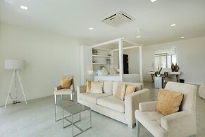 Green Turtle Villa by The Serendipity Collection