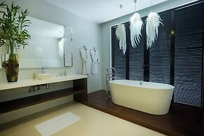 Green Turtle Villa by The Serendipity Collection
