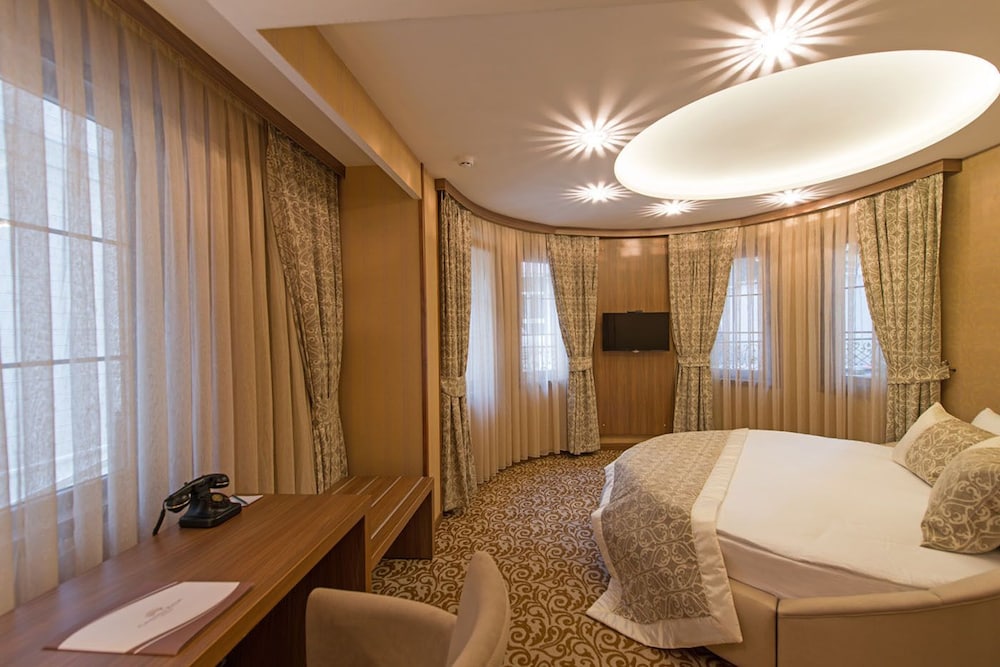 Cesmeli Konak Hotel