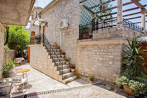 Apartments Villa Serventi