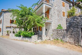 Apartments Villa Serventi
