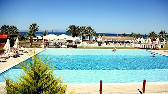 RİSUS RESORT HOTEL KUŞADASI