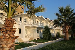 RİSUS RESORT HOTEL KUŞADASI