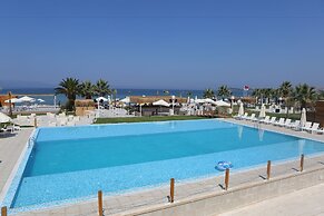 RİSUS RESORT HOTEL KUŞADASI