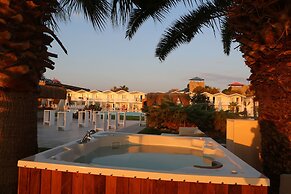 RİSUS RESORT HOTEL KUŞADASI