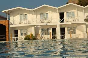 RİSUS RESORT HOTEL KUŞADASI