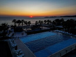 RİSUS RESORT HOTEL KUŞADASI