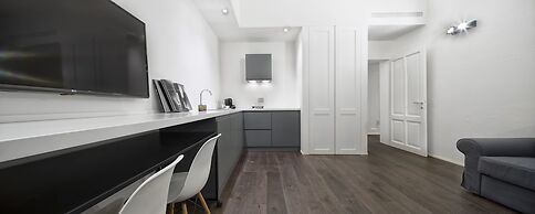 Emilia Suite Express