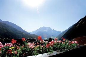 ZILLERTALERHOF - Alpine Hideway