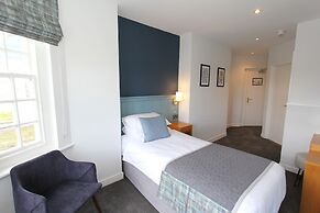 Nanhoron Arms Hotel