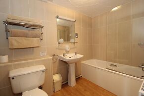 Nanhoron Arms Hotel