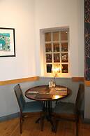 Nanhoron Arms Hotel