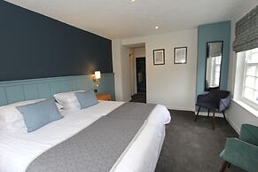 Nanhoron Arms Hotel
