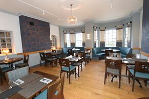 Nanhoron Arms Hotel