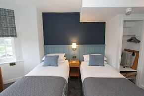 Nanhoron Arms Hotel