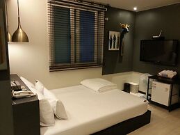 HI Design Hotel