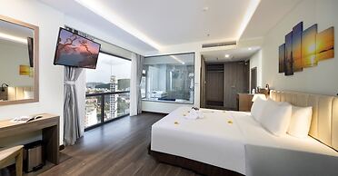 Xavia Hotel