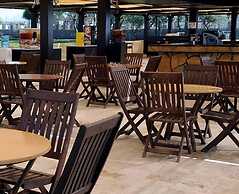 Grand Asa Family Suites