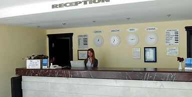 Grand Asa Family Suites