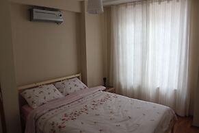 Kinzi House