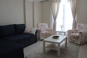 Kinzi House