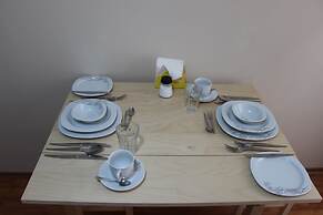 Kinzi House