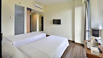 Whiz Prime Hotel Khatib Sulaiman Padang