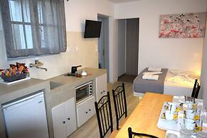Tinos Heritage Plateia