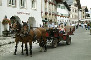 Alpenrose Traditionsgasthof Mittenwald