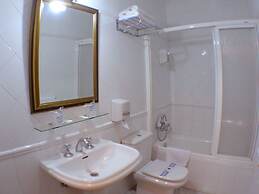 Hostal Canovas