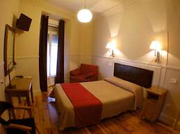Hostal Canovas
