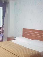 Hostal Europa
