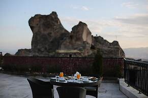 Romance Cave Suites