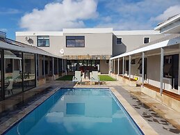 Avalon Lodge