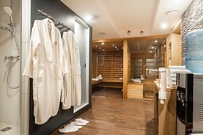 Onyx Luxury