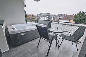 Onyx Luxury