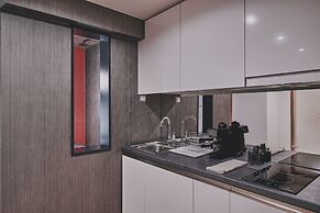 Onyx Luxury
