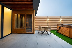 Onyx Luxury
