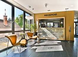 Onyx Luxury