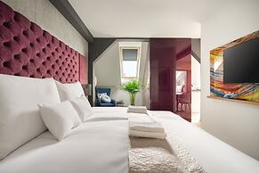 Onyx Luxury