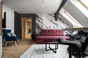 Onyx Luxury