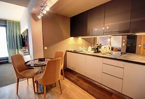 Onyx Luxury