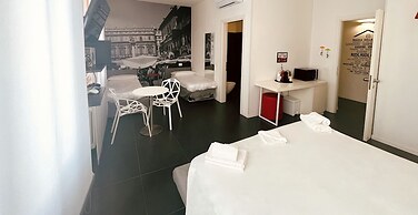 DiMoras House